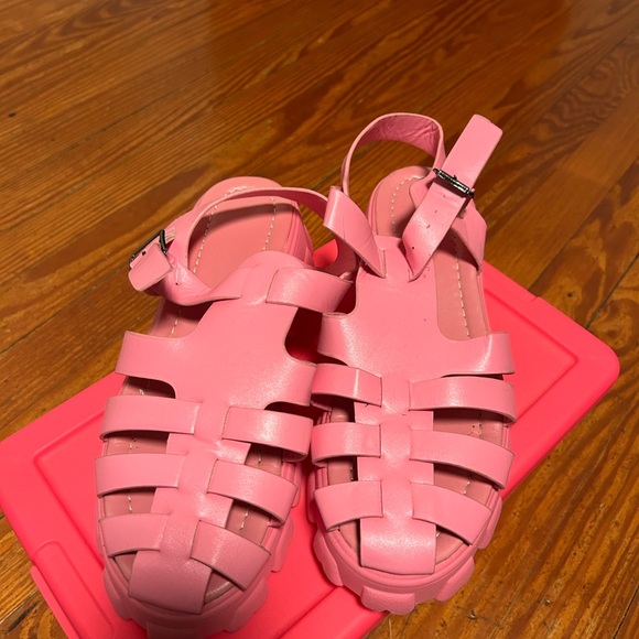 Pink Fisherman Caged Style Platform Sandals - Picture 2 of 3